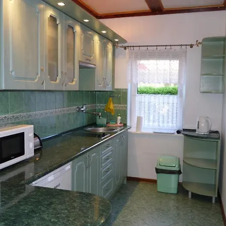 Jarzebinowa 7 Rowy (Pomerania)