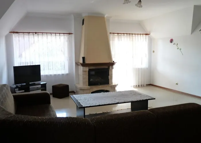 Jarzebinowa 7 Ровы