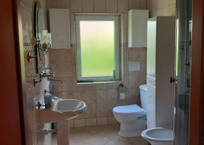 Апартаменты Jarzebinowa 7